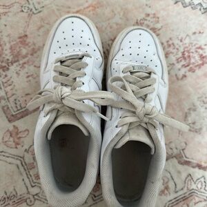 Nike White Athletic Sneakers with Beige Laces